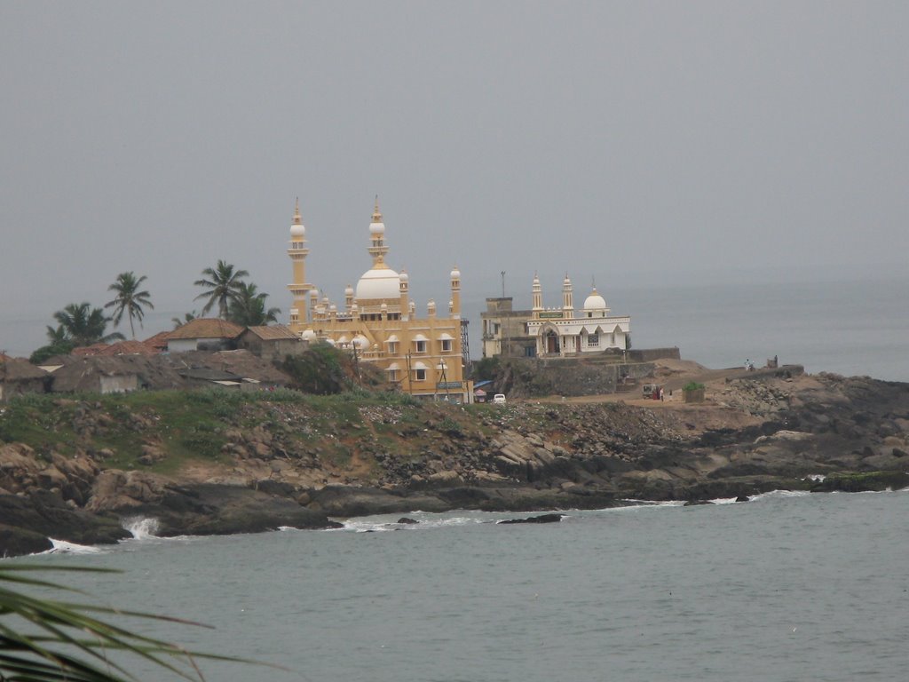 Vizhinjam Juma Masjid by jorgen31