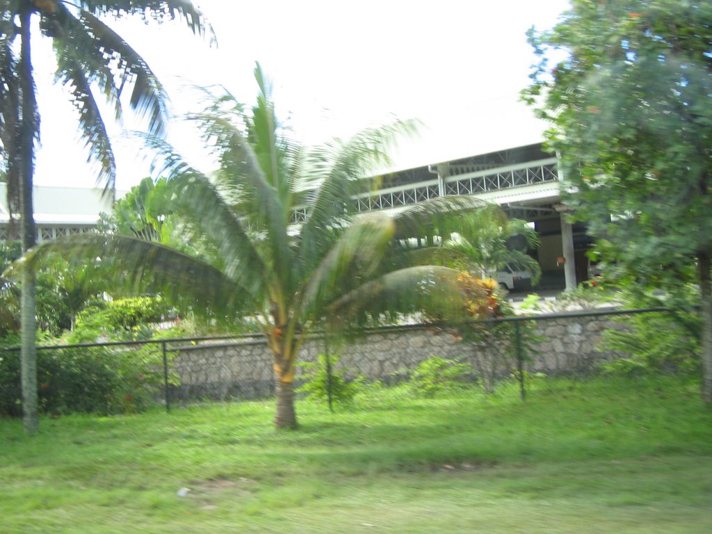 Seychelles (Seychely) Airport by Miroslav Peřina