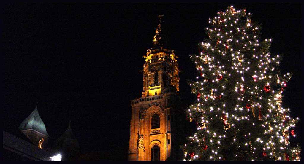 Kilianskirche bei Nacht um Weihnachten by ichbins bernd