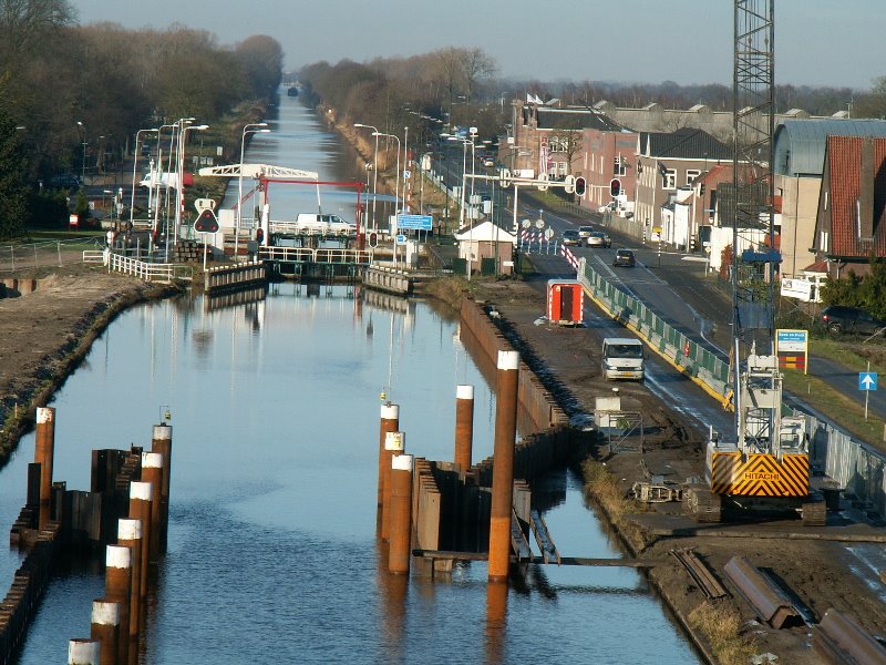 Nieuwe sluis in aanbouw. by Jos Janssen