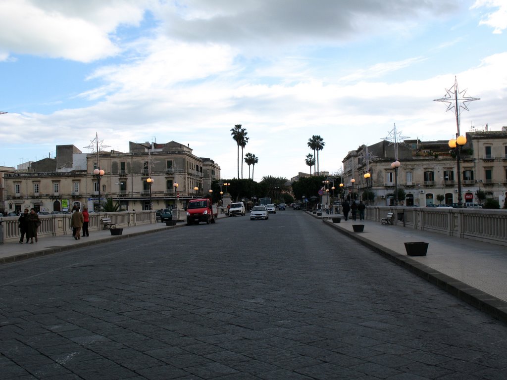 Siracusa - Ponte Umbertino* by F Bellisario