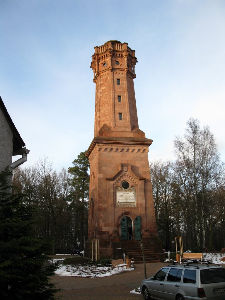 Friedrich-August-Turm auf dem Rochlitzer Berg by gerdb