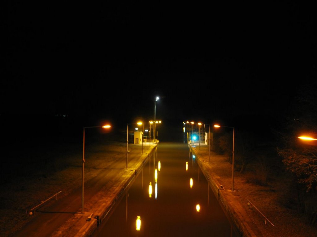 Knetzgauer Schleuse bei Nacht by ©Christian Reinwand