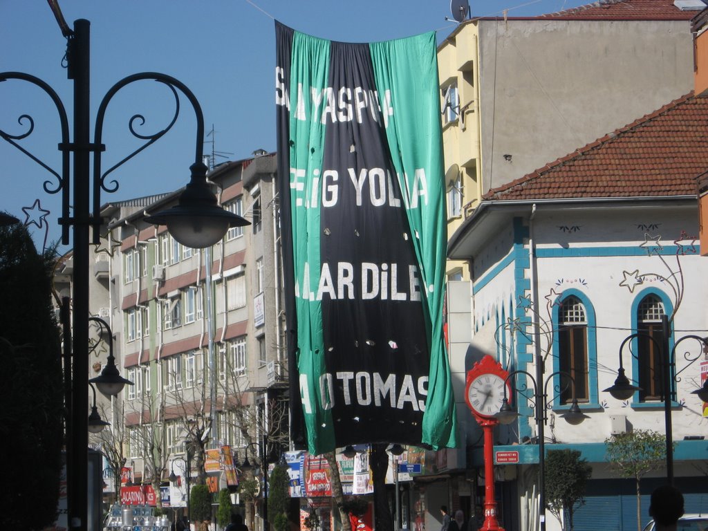 Çark Caddesi. Şerefiye Camisi. Adapazarı 16.03.2008 by Muzaffer BAKIRTAŞ