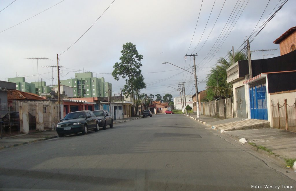 Rua Antônio Miguel, Suzano-SP. by Wesley Anibal