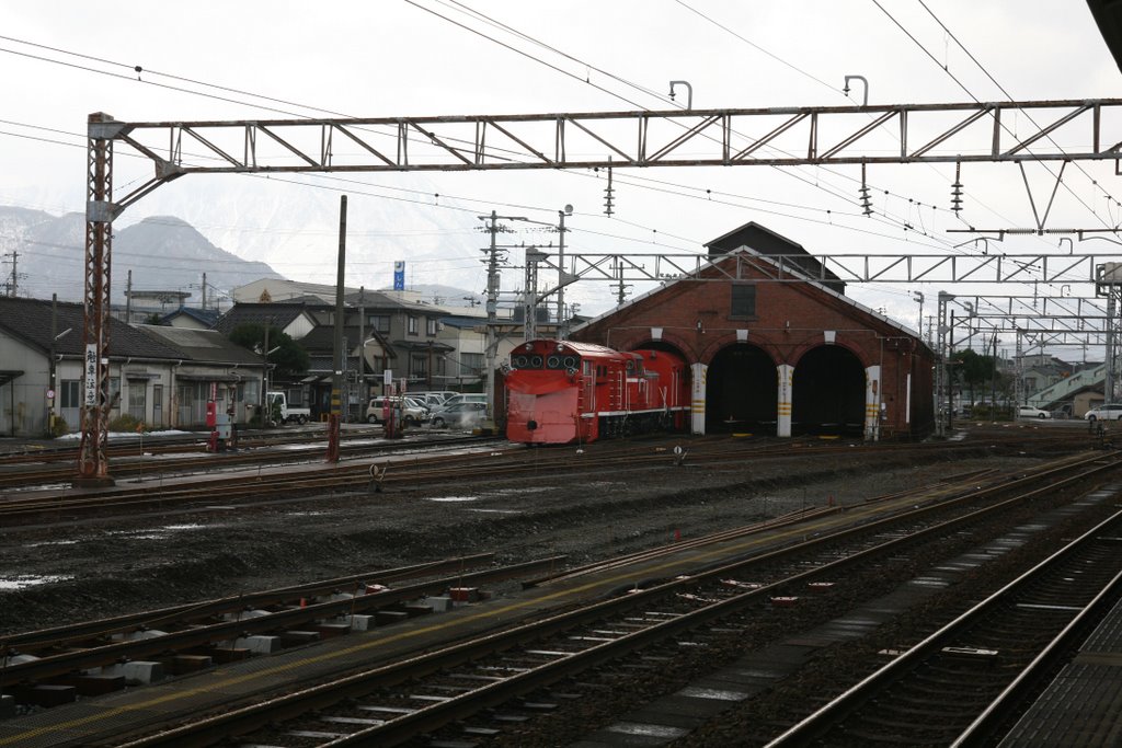 糸魚川駅 by くろふね