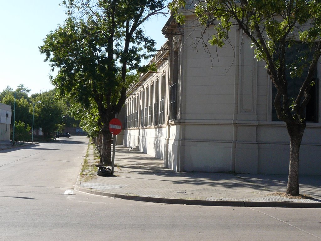 Escuela Normal calle Industria by jelix72