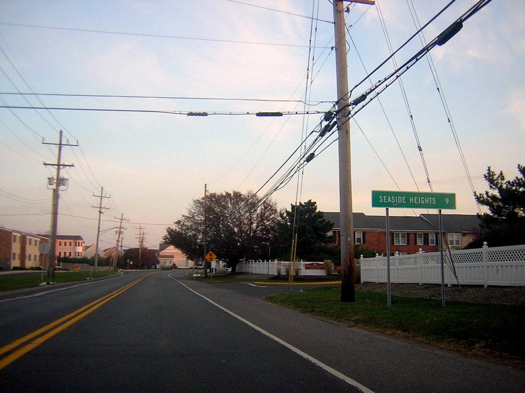 Route 35 South Going Toward Bay Head & Seaside Heights 11-27-2008 by Kyle Stephen Smith