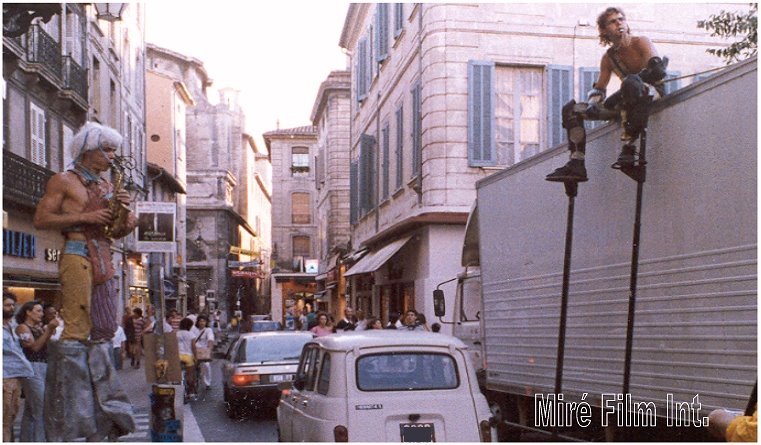 Avignon - Rue Saint-Agricol by Jean MIRÉ MAISON