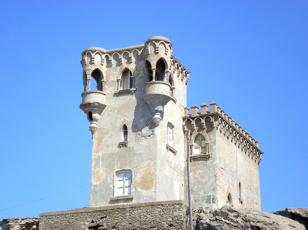 Tarifa, castillo de Santa Catalina - August 2008 by Roberto Bubnich