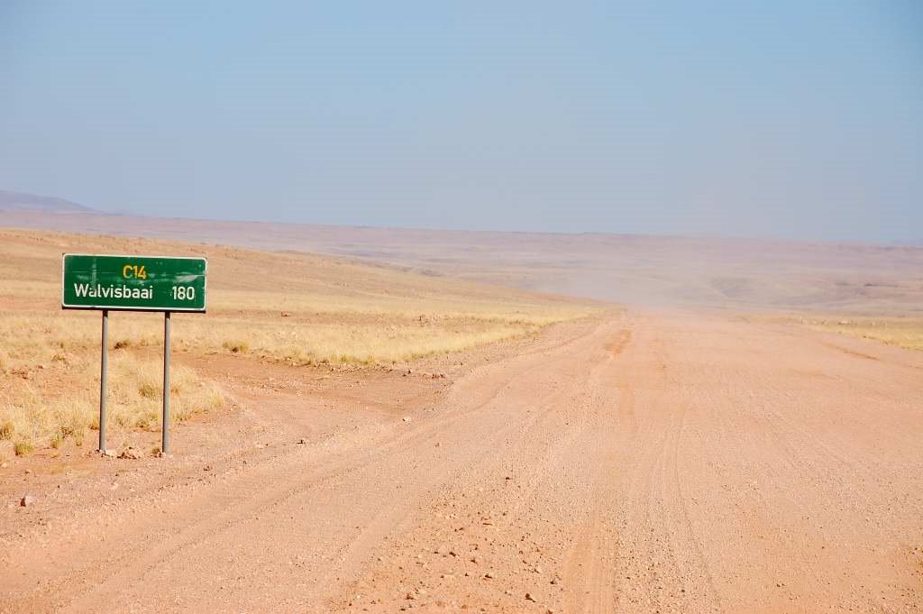 Desert road by khopan