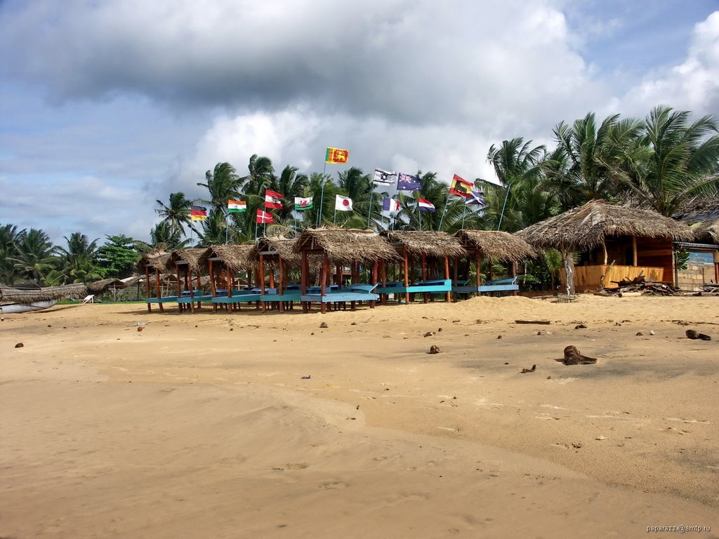 Sri Lanka Hikkaduwa Beach by Paparazzi Stas