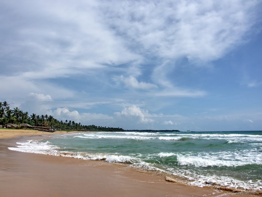 Sri Lanka Hikkaduwa Beach by Paparazzi Stas