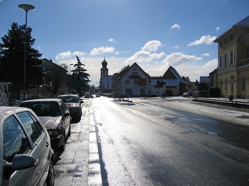 Hauptstraße in Neckarhausen mit St. Michael und Schloss by Fotogruppe Edingen HDW