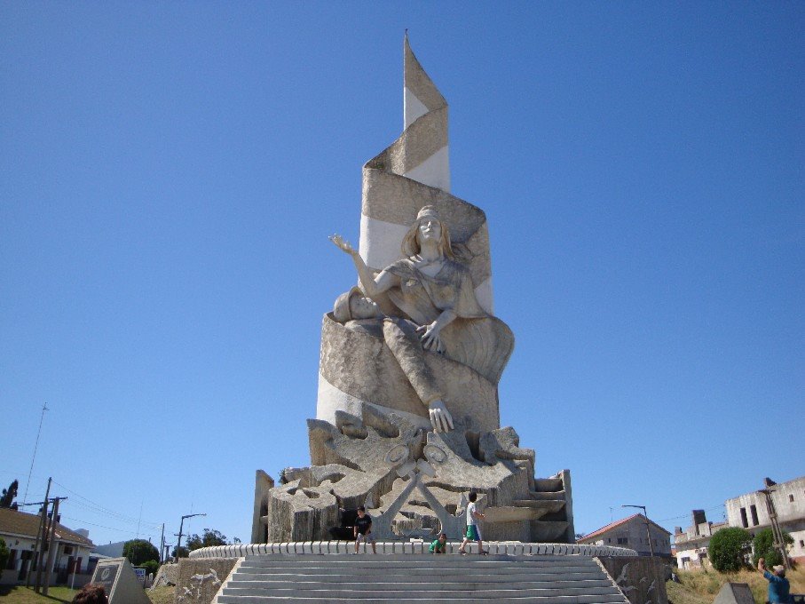 Monumento a los caidos en Malvinas by Alpes71