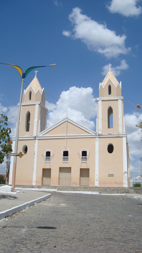 Igreja do Divino Espírito Santo em Morada Nova - Ceará - 12/08 by Zemakila