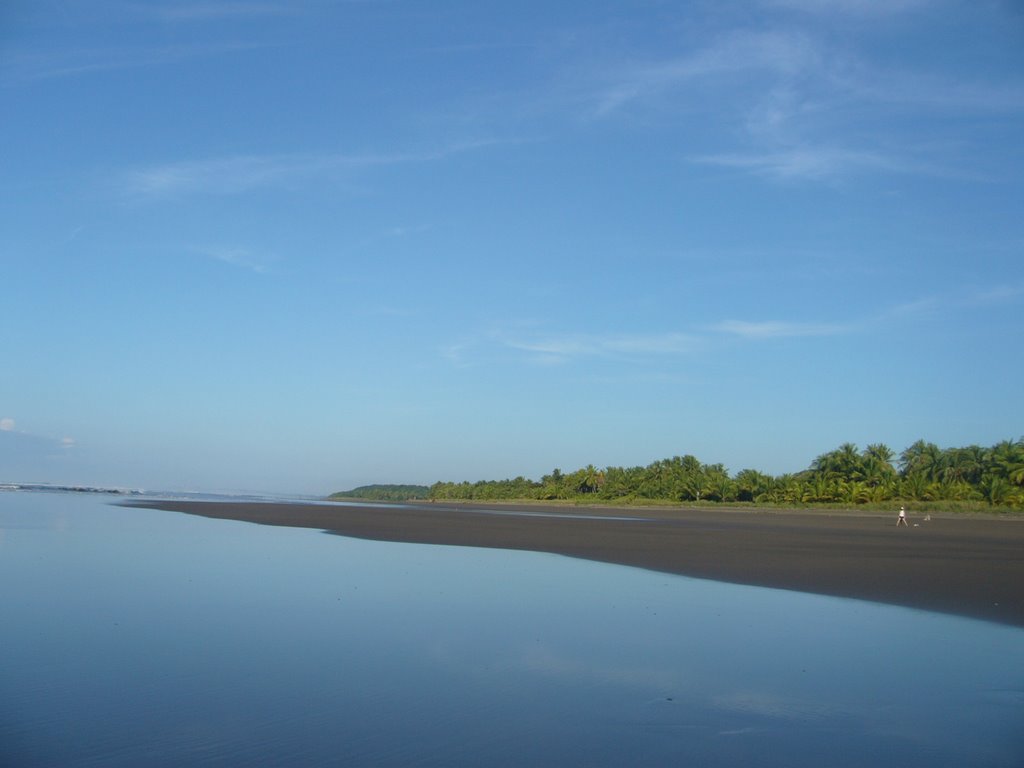 Marea Alta en Playa Bandera by Jorge Segura Guzman