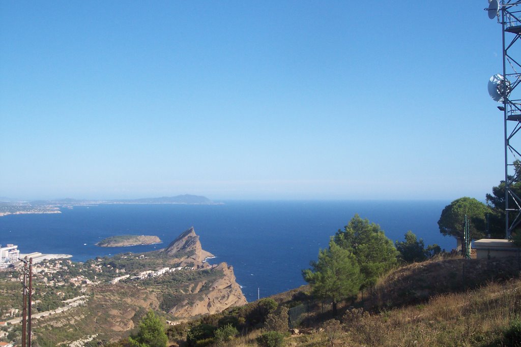 Baie de la Ciotat. Du Cap Canaille. Vue Est. by 4net