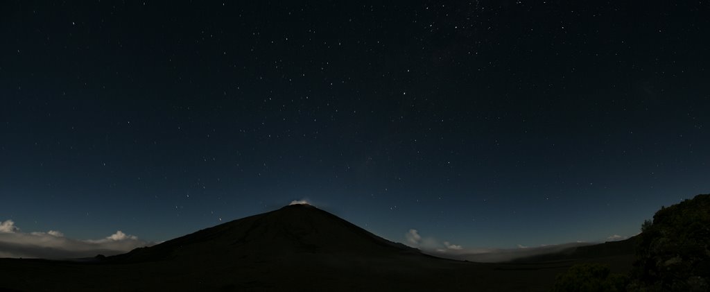 Volcan de Nuit by SyLvAiN RoUx