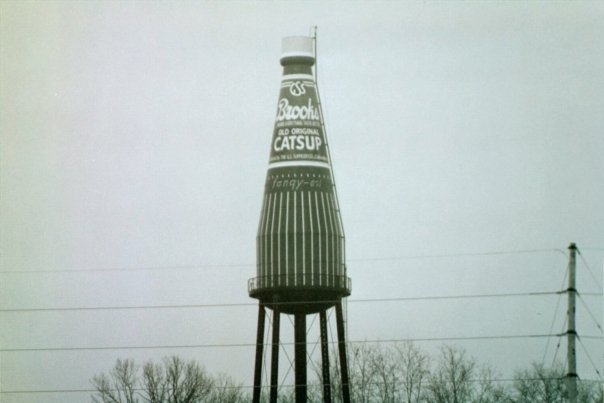 Catsup Bottle by Kamas716