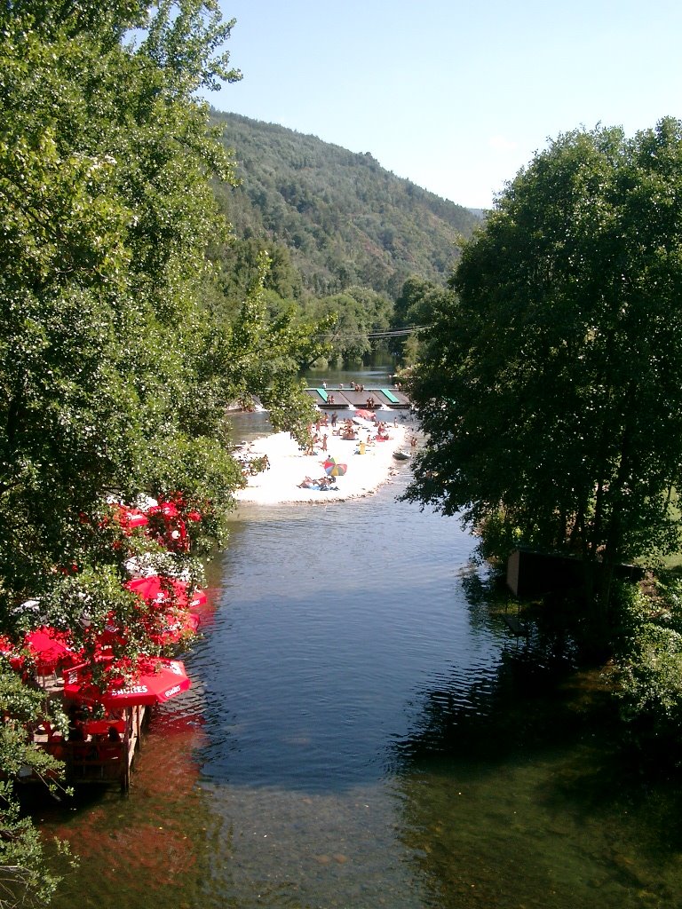 Praia Fluvial, Rio Ceira - Góis by jemorgado