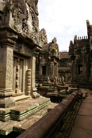 Banteay Samre by solsticer