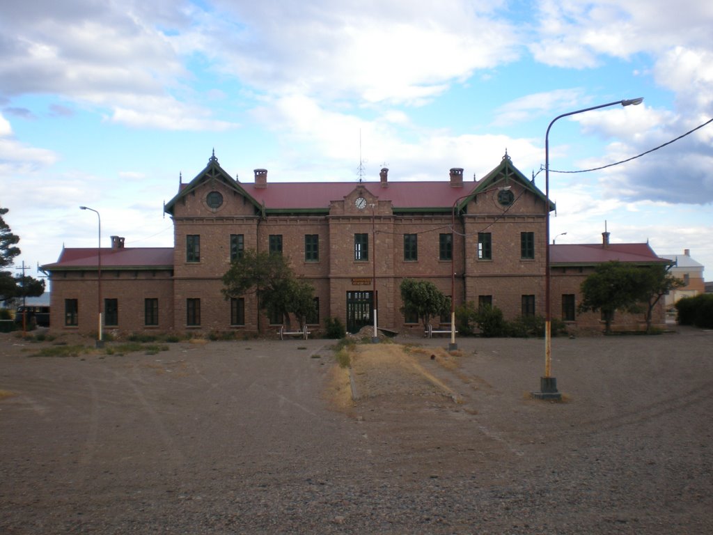 Estacion del ferrocarril by segundo martinez