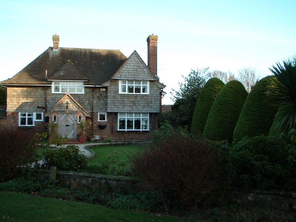 House in Bognor Regis by yyankov