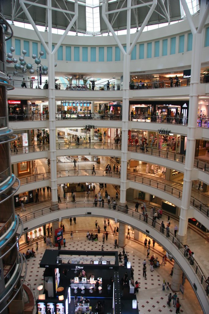 Inside KLCC by Jørgen Erik Jørgense…