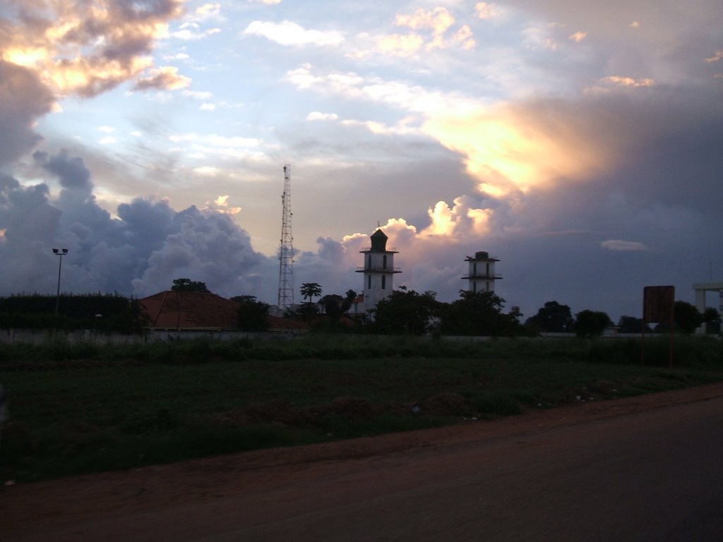 Iglesia de Bissau by Sabaricii