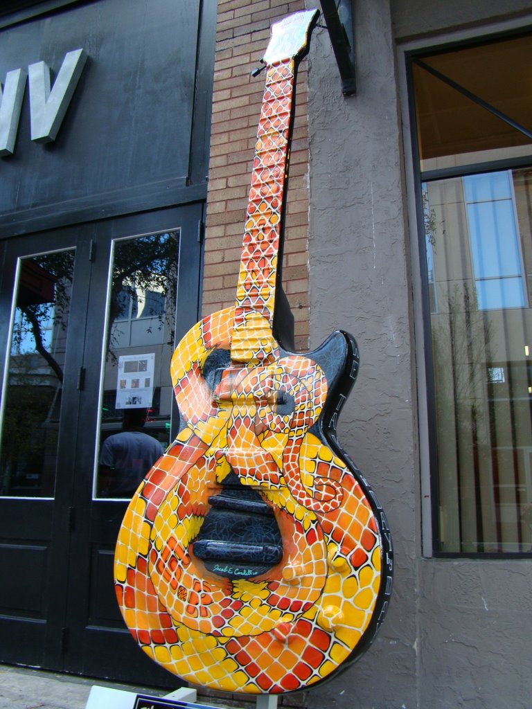 Guitar sculture by Jacob Cordell inspired by Guns N' Roses by mcolon93