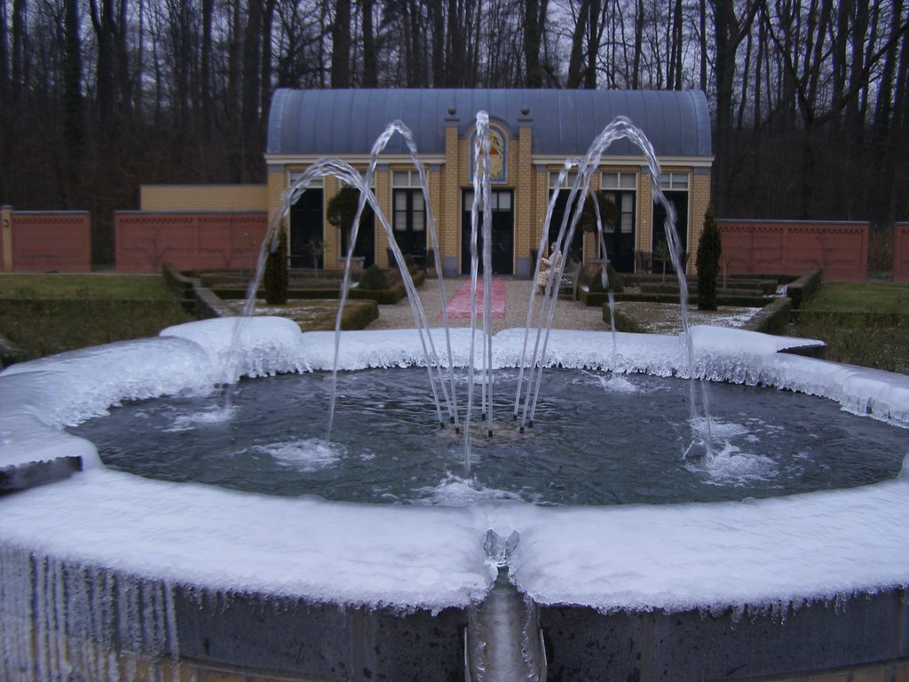 Fountain near Castle Ter Worm--1/1/2009 by Fred Fouarge