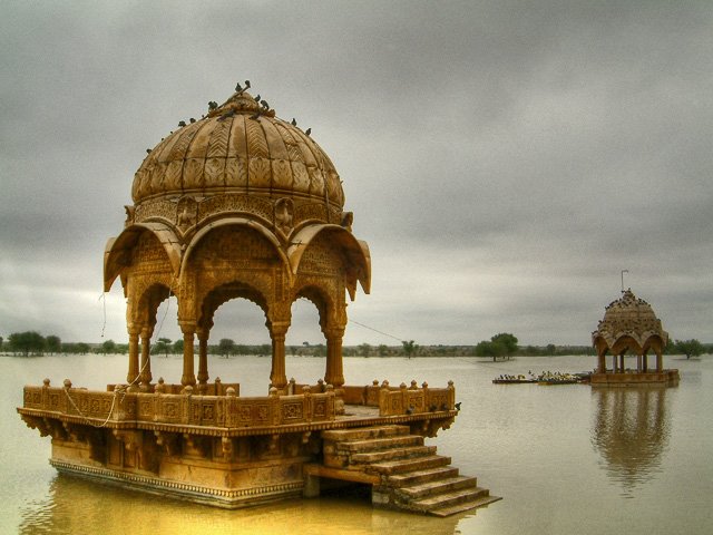 Llac Gadisar Jaisalmer by Aranzueke