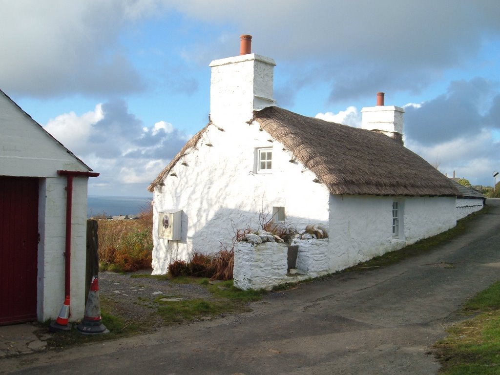 Ned Beg's Cottage, Cregneash by threelegsoman