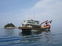 Tioman Salang Beach by jordirochblom