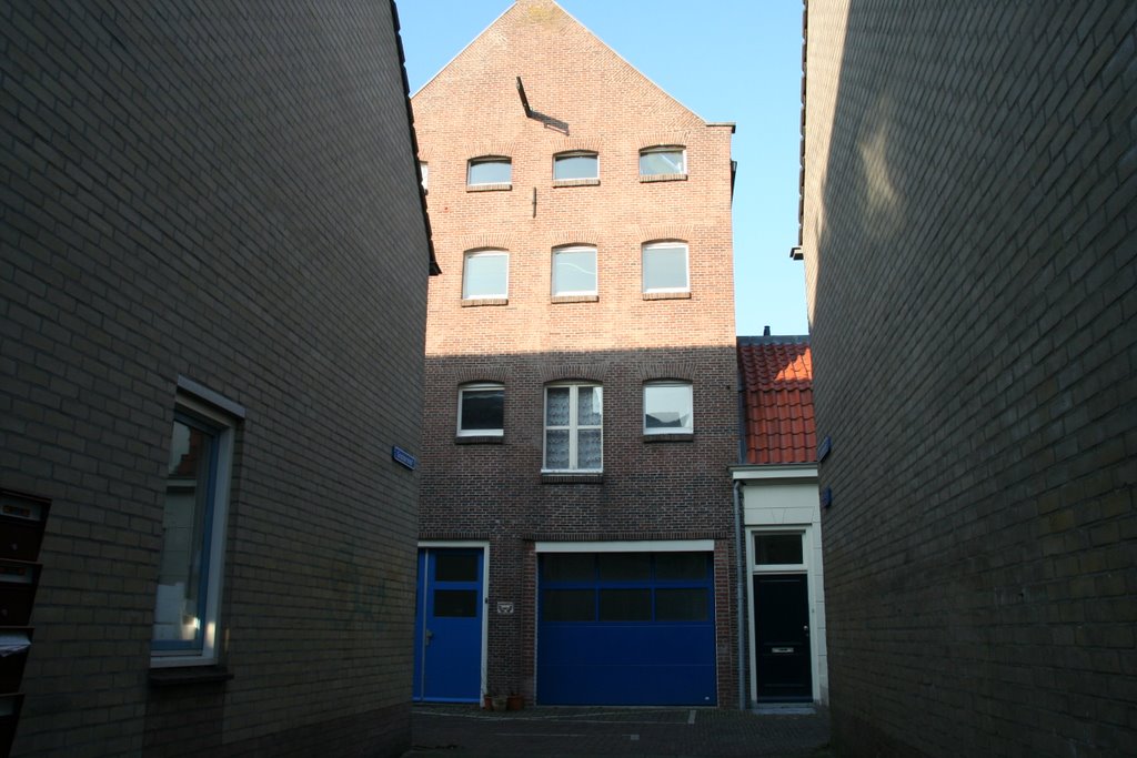 Pakhuis in de Kraanstraat vanuit Gruttershof by Carl030nl