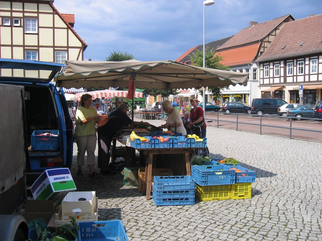 Gemüsemarkt 05 by Restaurant "Zum Bäck…