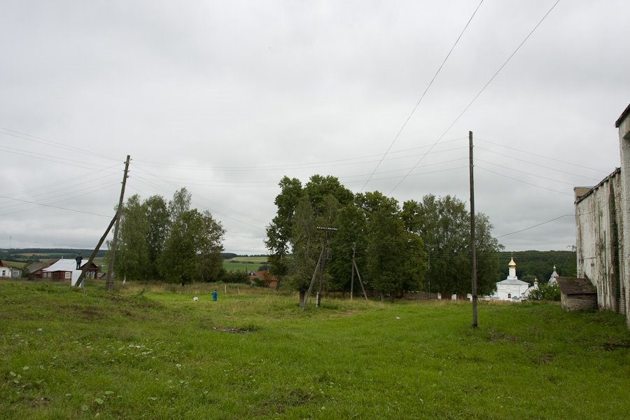 Nebyloye, Vladimirskaya oblast', Russia, 601810 by Constantin Voutsen