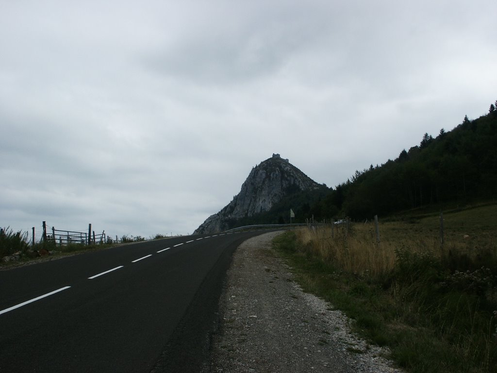 Montsegur by Marco Lucas