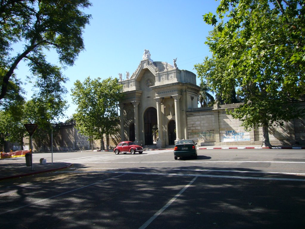 Cementerio Central de Montevideo by raúl alesón