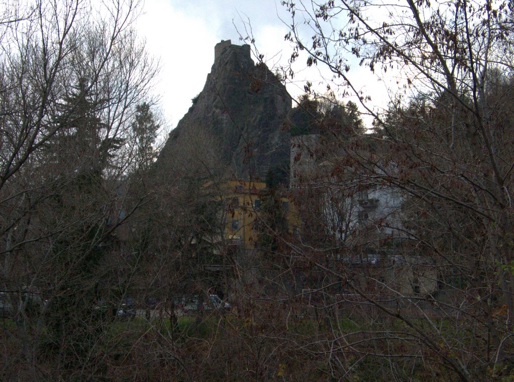 Roccalbegna - veduta della Rocca Aldobrandesca sec. XIII by Bepix (Giuseppe de Giacometti)