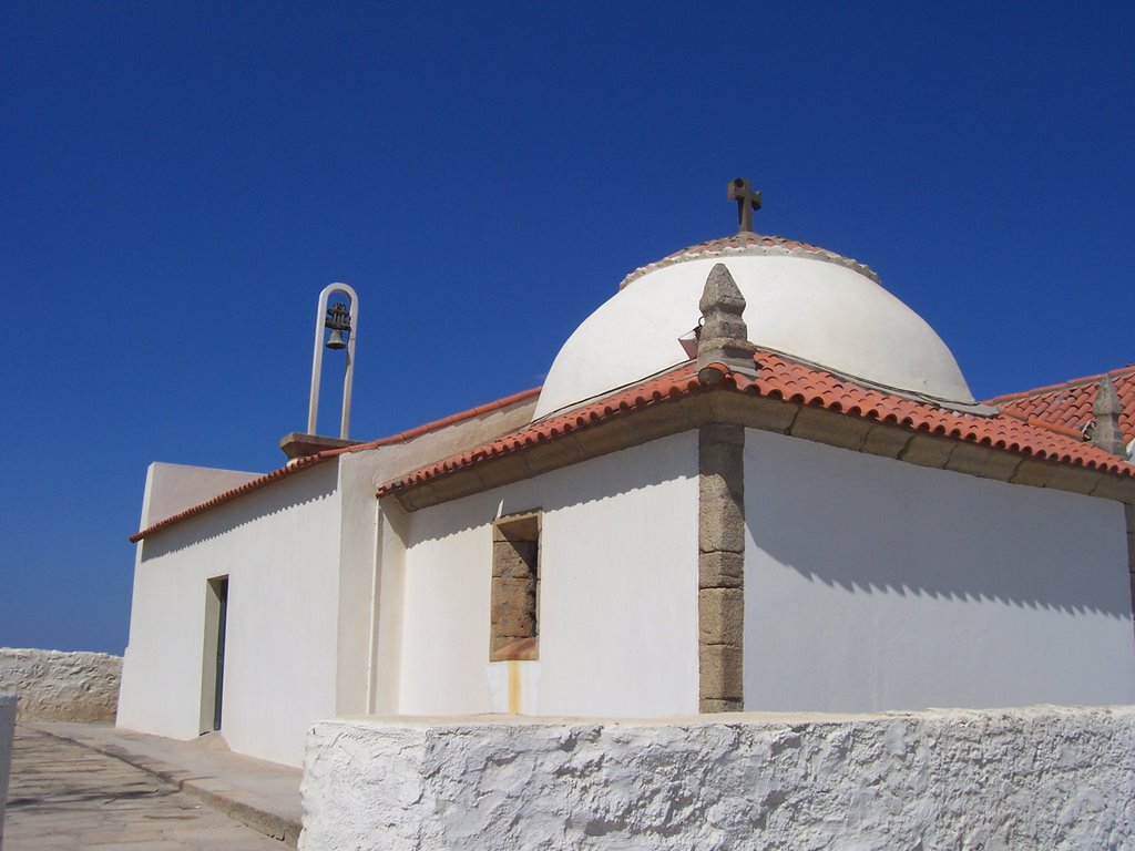 Capela de Nossa Senhora da Guia by Luís Seixas