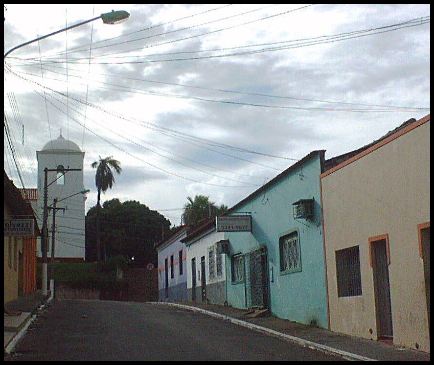 Lixeira, Cuiabá - MT, Brazil by Ag-lima