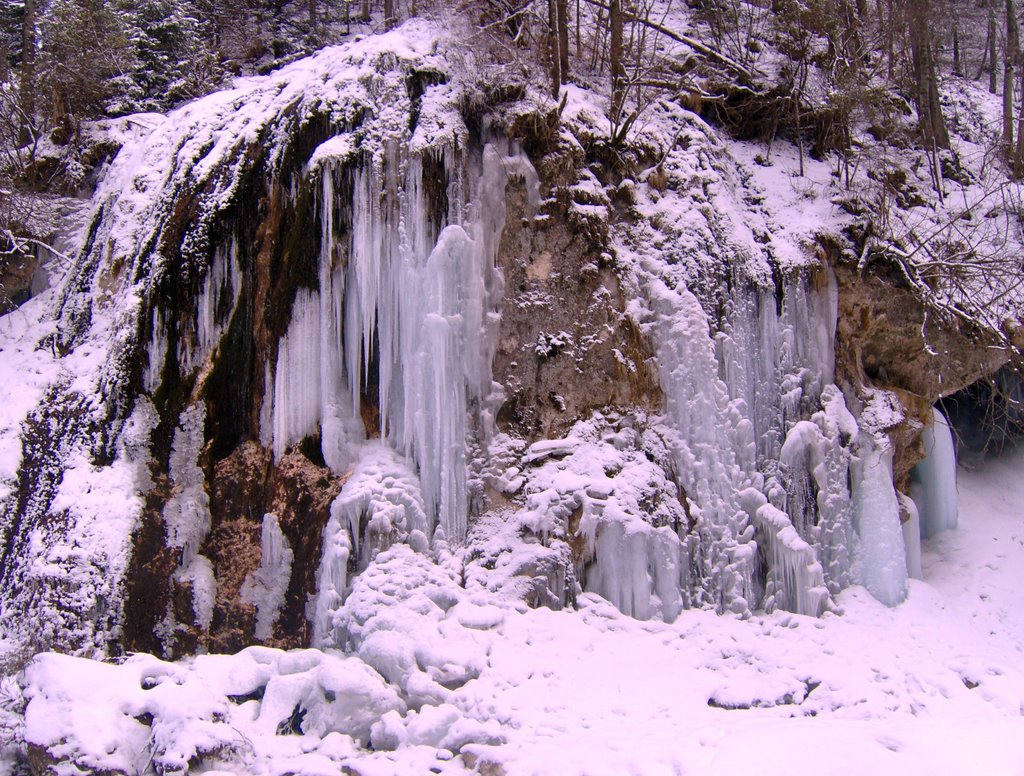 Moeciu de Sus - cascada albastra by CATALIN IORDACHESCU