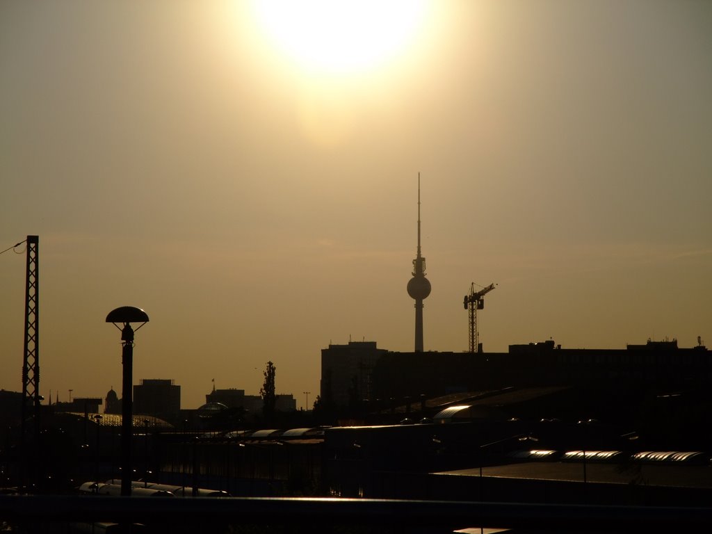 Modersohnbrücke Sun goes down Berlin, F`hain by bodielocke