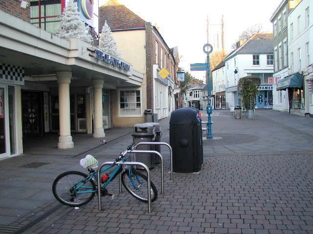 2007 DEC 30 ANDOVER - HIGH STREET NORTH END by Davy Archer