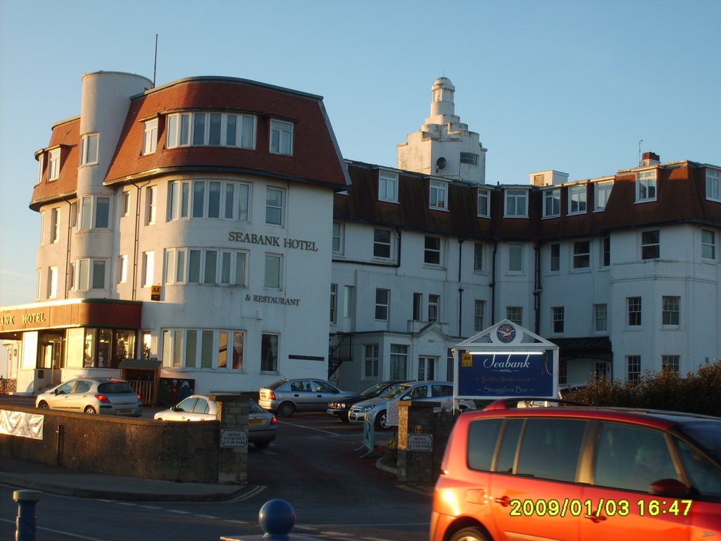 The Seabank hotel, Porthcawl. by Rory Thudgutter