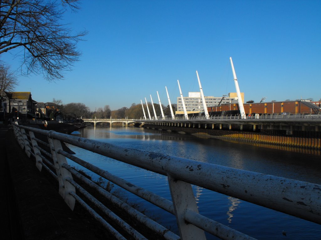 Riverside, Cardiff, UK by lordjonesIII