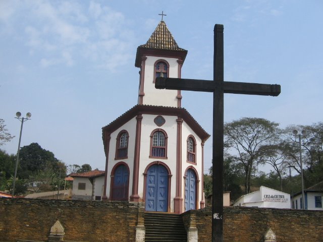 Igreja Matriz Nova Era - 250 anos by Jose Bonifacio Costa