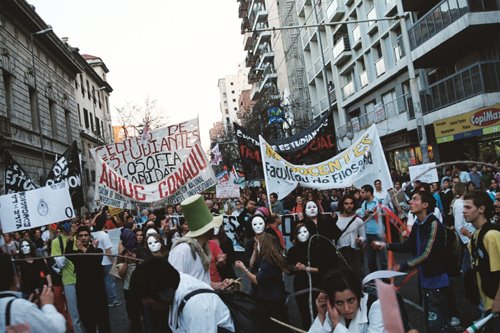 Av. Vélez Sársfield, Córdoba - (Fotografía de Juan César Fernández) by ADIUC